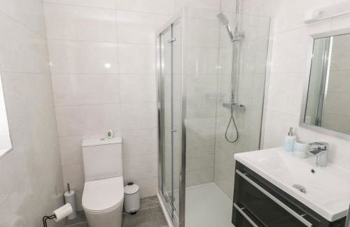 LunaRoxx, 6 Meadow Gardens, Kilgetty - Photo 17