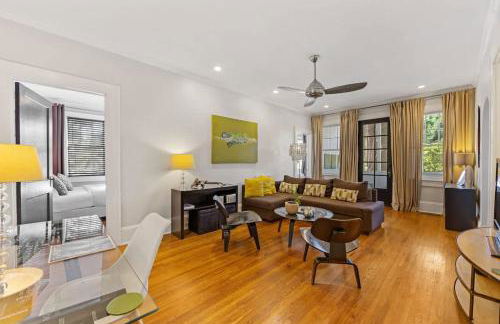 Contemporary 2BR in Myers Park with Screened Porch - Foto 5