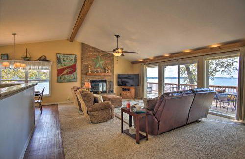 Lakefront Home with Shared Boat Ramp in Grove! - Foto 5