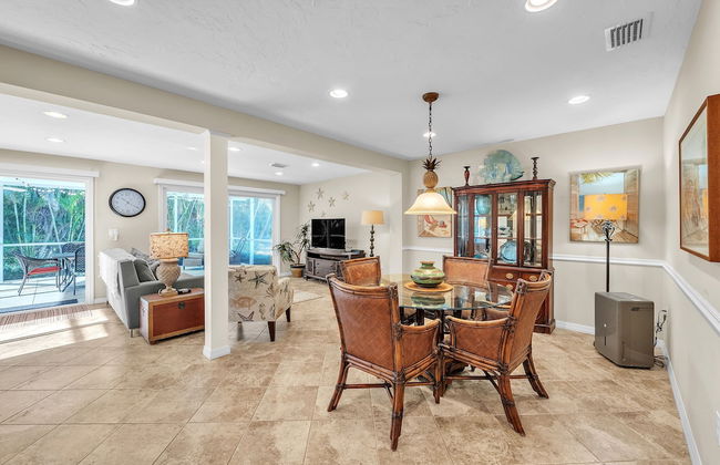 Comfy Home W/ Heated Pool Near Siesta Key Beach 2 Bedroom Home - Foto 26