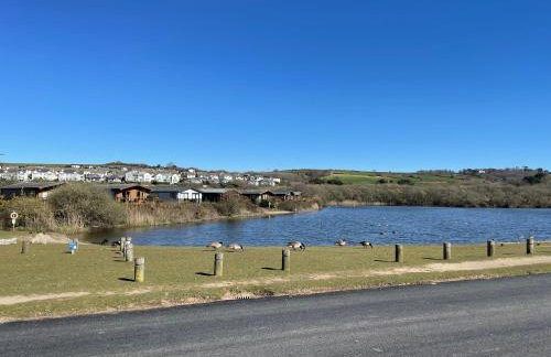 Golden Dunes Retreat, Dog-Friendly Stay at Par Sands Holiday Park, Cornwall - Photo 15