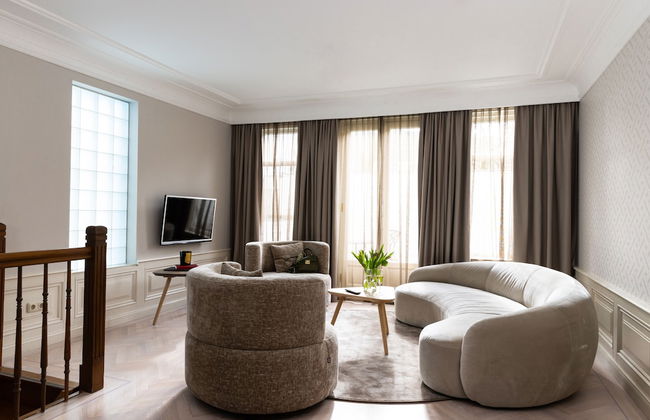 Canal Suites Amsterdam - Photo 1