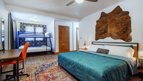 Eccentric Escape-hop skip jump to Plaza District - Foto 3