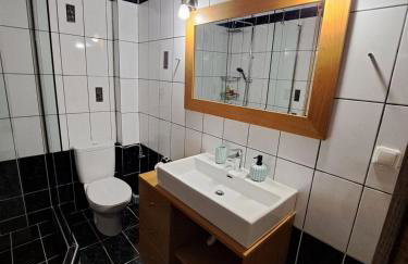 Billie's guest house - Photo 16