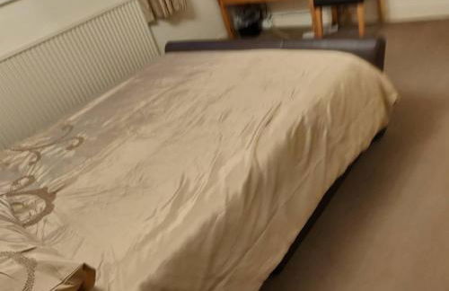 4BR & 4 Bathroom Cottage Parking Garden Near St Neots - Foto 16