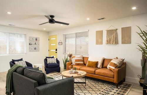 Wild West Disco Haus! Sleeps 12, Hot Tub + Gym! - Foto 55