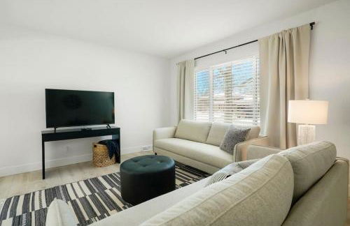 5-Bedrooms! Stylish and Modern Home, Pets Welcome! - Foto 7