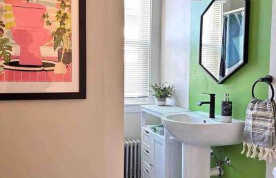 Downtown Beverly|KING BED|Minutes to Salem+Train - Photo 23