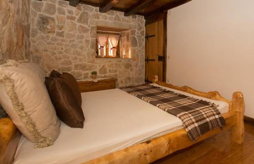 Stonehouse Marina - Estate With A Two Private Pools - Photo 21