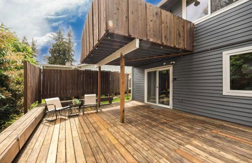 Kirkland Oasis Chic Basement Retreat with Hot Tub - Foto 7