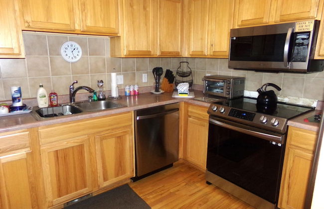 Forest Park 3 Bed 4 Bath Townhome - Foto 18