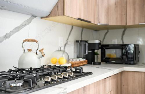 Modern New 3B Home Fully Stocked & Cozy & Sunlight - Foto 41