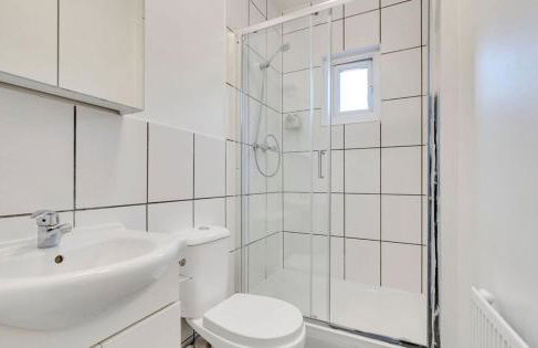 Serviced Apartment London great for contractors 2 mins from train station and near Tottenham Stadium - Foto 3