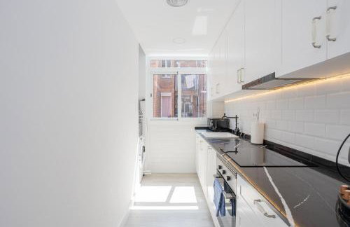 Bright & Stylish Flat In Trendy Grcia - Foto 4