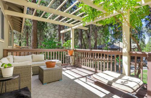 Home in the Pines - Apple Hill - Dog Friendly - Snow Nearby - Foto 34