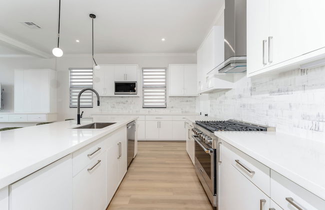 Spacious Bay - Photo 48