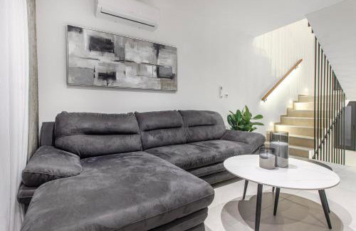 Seafront Villa Kupinica with heated Pool - Foto 27