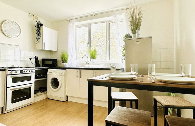 Beautiful 3-bed Apartment With Driveway Parking - Foto 18