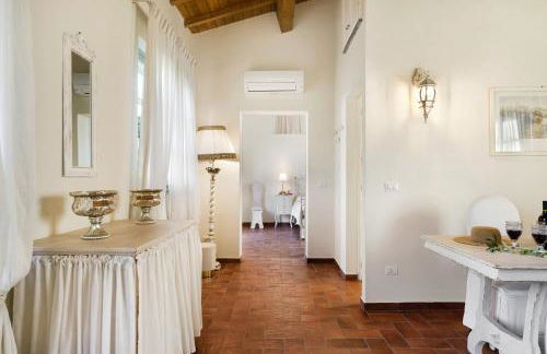 House in the heart of Tuscany with A/C and pool! - Foto 47