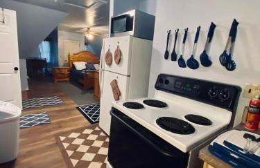 Diamond Apartment with GYM - 2 miles to Fort Sill & just blocks to downtown! - Foto 7