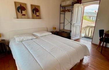 Proche plage, maison de bourg pleine de charme - Foto 11