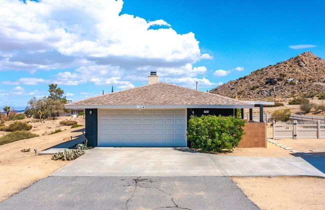 @ Marbella Lane - Zen-like Ambiance 3BR Home in JT - Photo 21