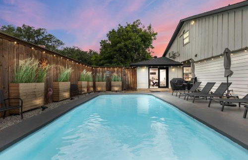 Dallas Family Fun Haus with Pool and Massive Game Room - Foto 2