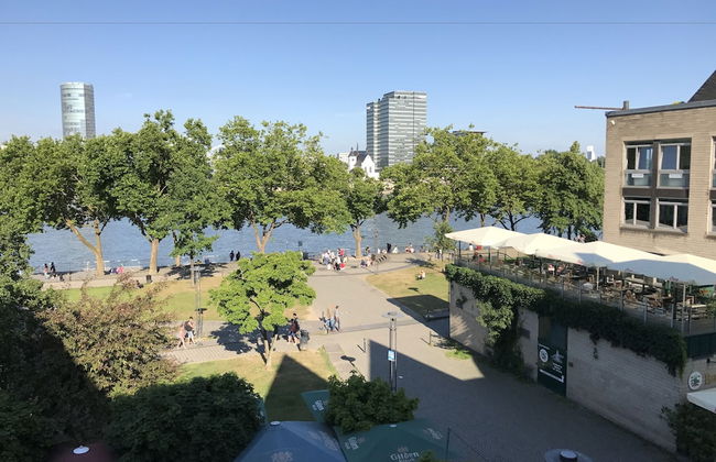 City Apartment - Photo 27