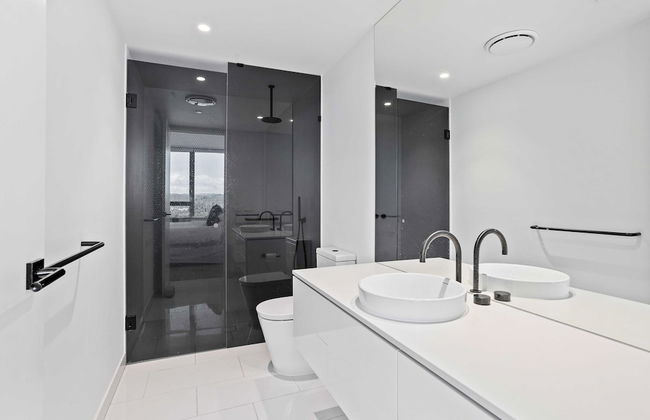 Palm Beach Luxury with Hinterland Views - Photo 12