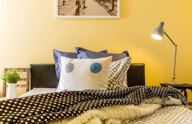 Mika, 2bdr Fitzroy pad With Secure Parking - Foto 8