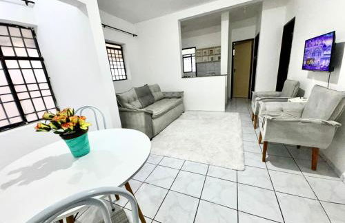 Apt3 Grande com 2 Quartos 2 cama-casal WIFI Smart TV Garagem a 1 min Rodoviaria - Foto 19