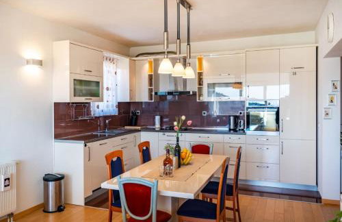 Delightful Apartment in Radovin With Garden - Foto 16