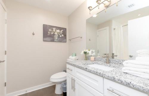 Luxurious Downtown 2 bedroom 2 bath with views 1M - Foto 7