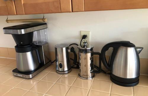 Light filled Condo 3 Bedrm with enclosed sunny backyard - Foto 11