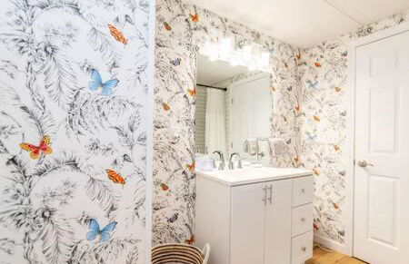 Cozy Private Apt near Downtown - Photo 4