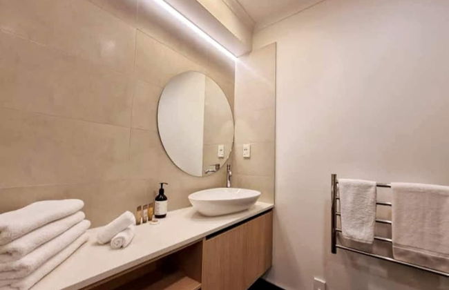 Chic CBD Studio-Aircon-Wifi -Heated Pool - Foto 9