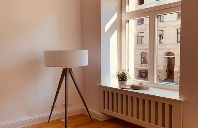 Inviting Holiday Home With Balcony or Terrace - Foto 12