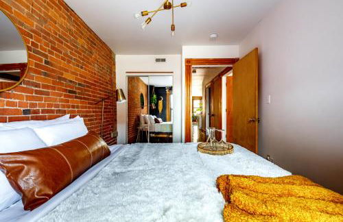 Jungle House Luxury Homes - Columbus Downtown Short North - Walk to Convention Center & Nationwide Arena - Sleeps up to 10 - Free Parking - Over 5,800 Five Stars - Foto 31