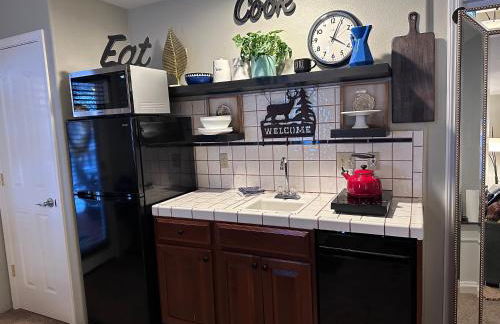 YoBee! Park Reservation Included! Heart of Yosemite - Homey Studios and Breakfast - Foto 48