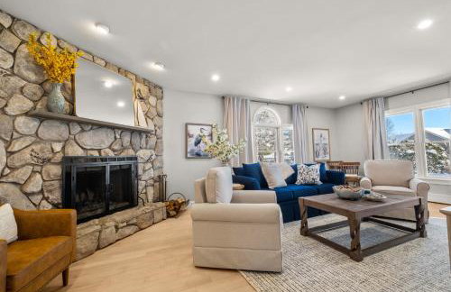 NEW Coastal Retreat w Ocean Views Rooftop Deck - Photo 13