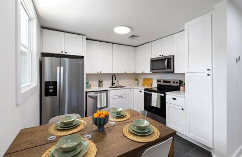 Casa del Mar - Bold, Bright & Steps to the Sand! - Foto 11