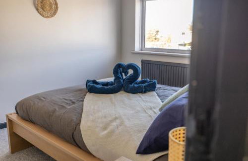 Modern 3 Bed House-Free Parking-by Holiday Homes - Foto 28