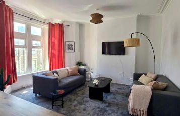 Claude Road Apartments by Switchback Stays - Photo 34