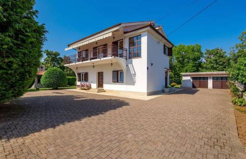 Holiday house with swimming pool - Photo 22