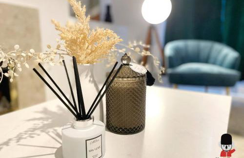 KozyGuru / Wigan / 2BR 4Beds / Newly Refurbished Stylish Holiday House / Close to Big Retail Park / UWNE034 - Foto 33