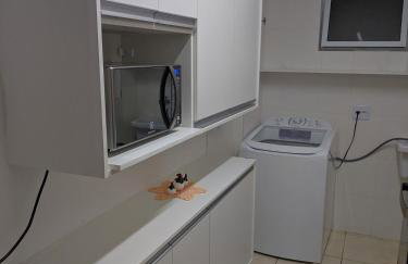 Apto completo com varanda gourmet a 50 mt da praia - Photo 11