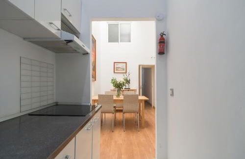 Celia House - Photo 10