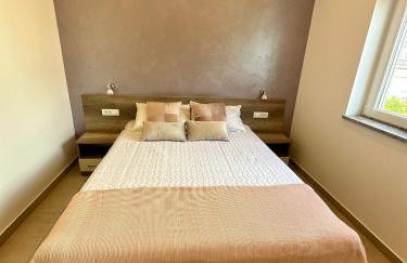 MK Apartments - Photo 18