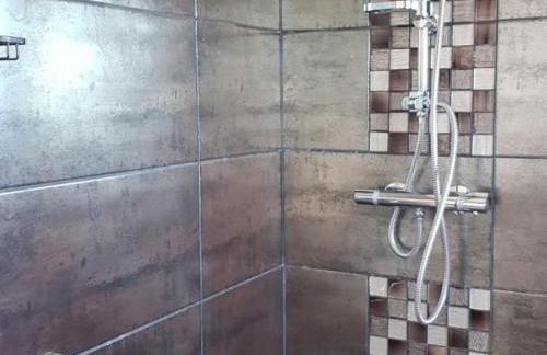 Maison rénovée à la ferme avec jardin privé, WI-FI, pêche, balançoire, trampoline - Brem-sur-Mer - FR-1-426-103 - Foto 9