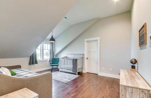 Steps From Oneida Lake Spacious Gem with Game Room! - Foto 23